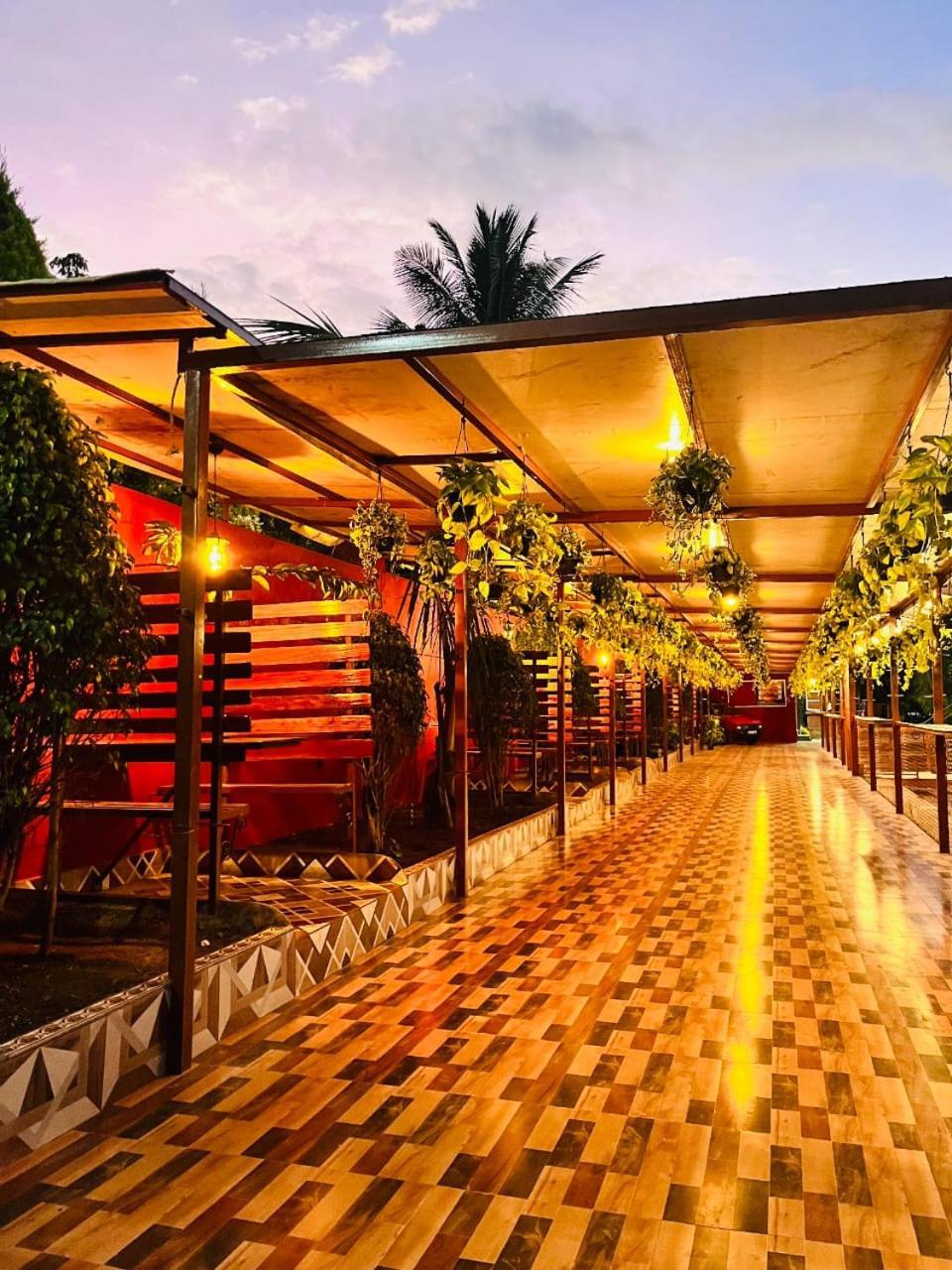 Madhura Agro Tourism Wai エクステリア 写真